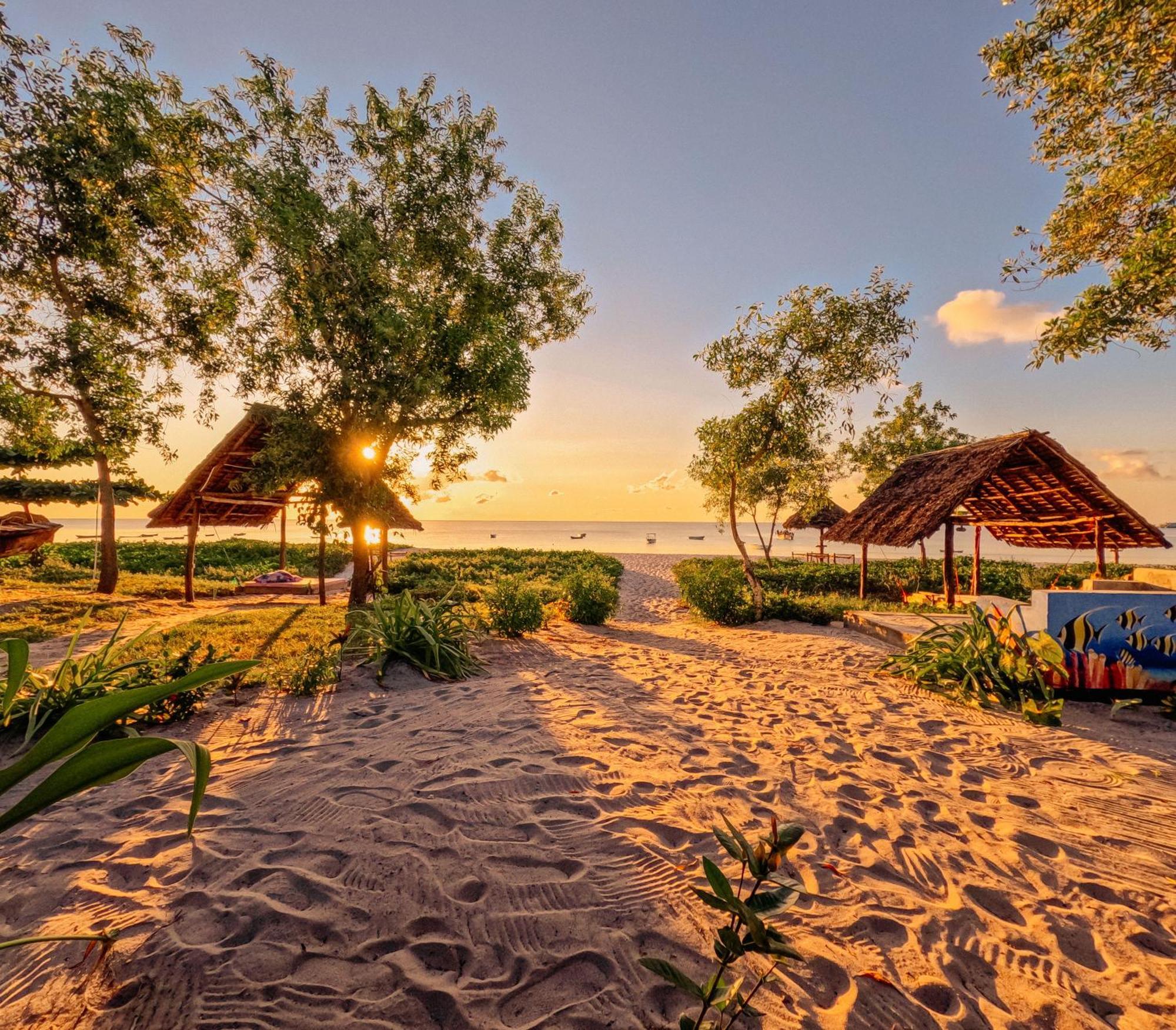 Maisara Mafia Beach Lodge คิลินโดนี ภายนอก รูปภาพ